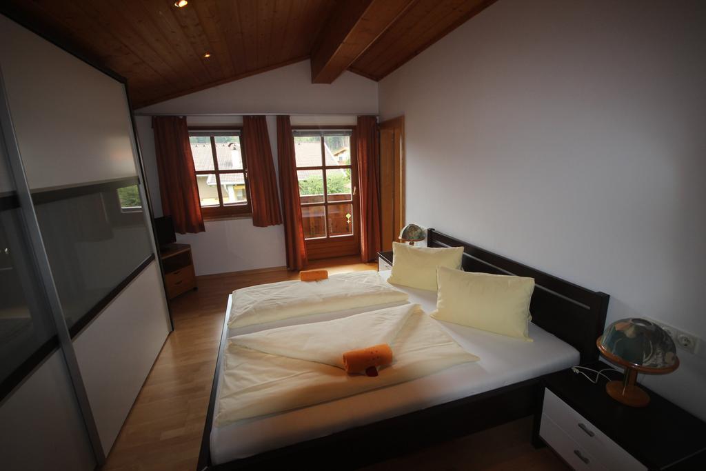 Alpenappartement Kaprun Bagian luar foto