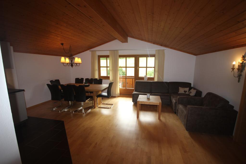 Alpenappartement Kaprun Bagian luar foto
