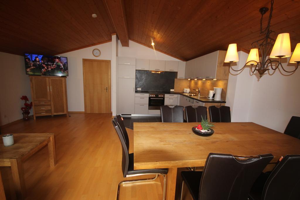 Alpenappartement Kaprun Bagian luar foto