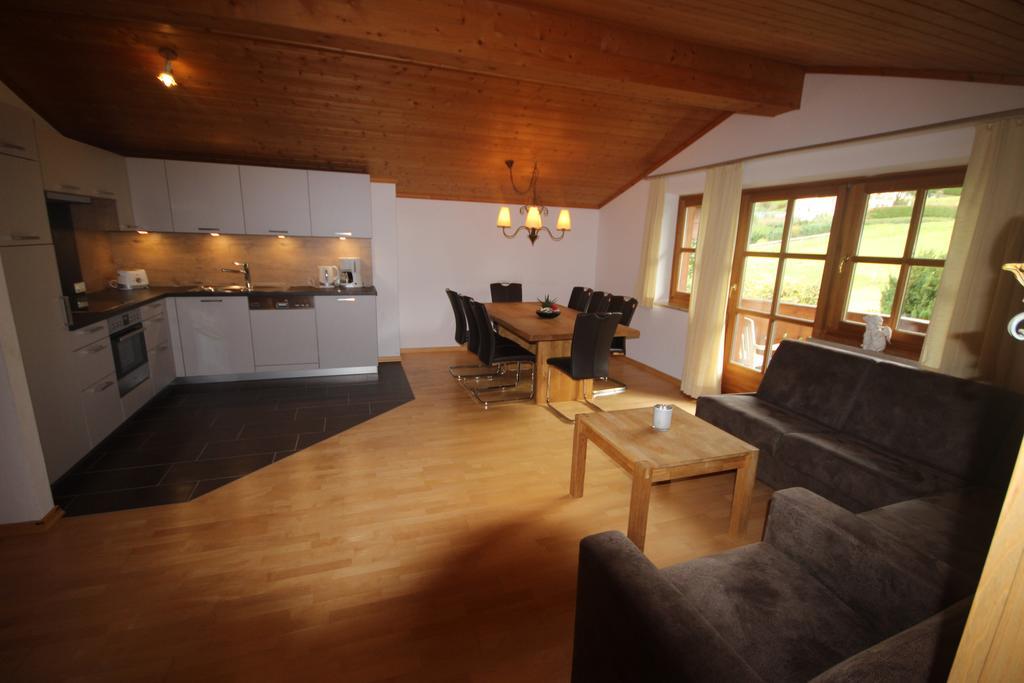 Alpenappartement Kaprun Bagian luar foto