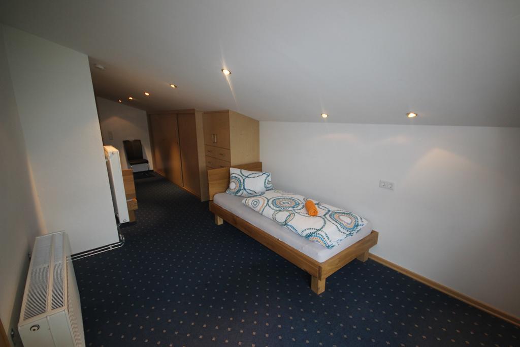 Alpenappartement Kaprun Bagian luar foto