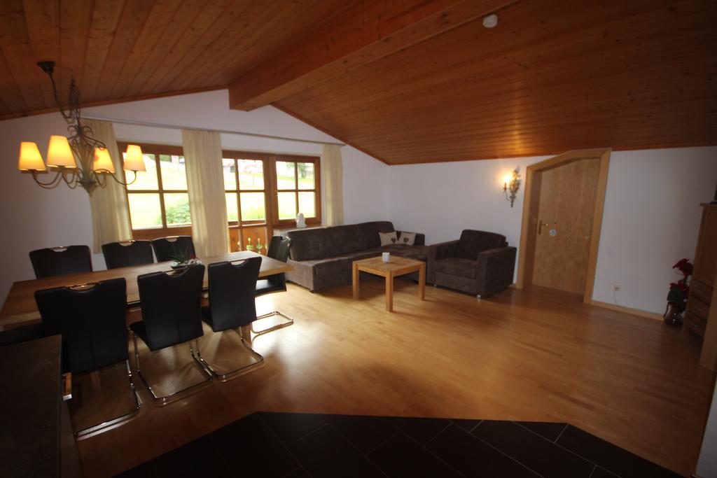 Alpenappartement Kaprun Bagian luar foto
